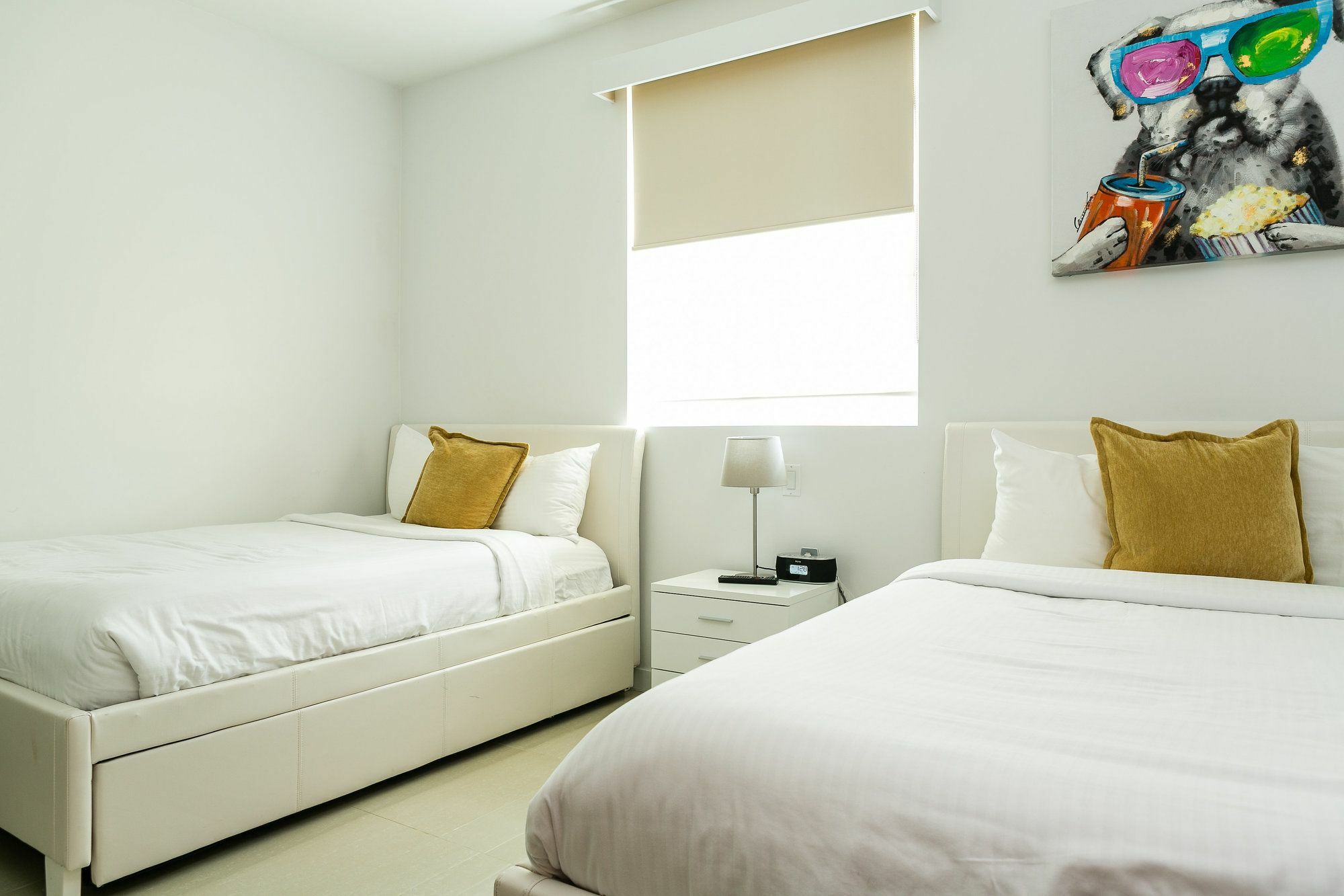 Blue Residences Палм Бийч Екстериор снимка